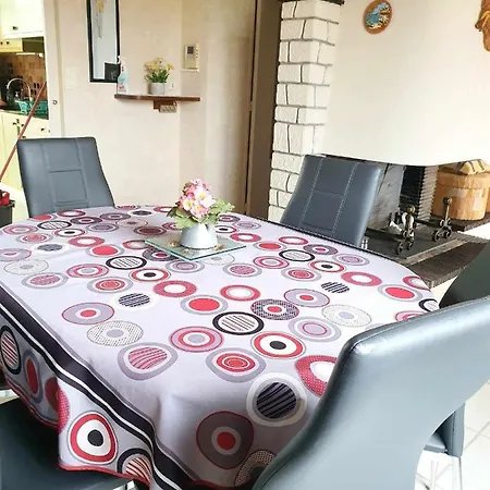 Holiday home Belle Maison Au Calme - Comme A La Maison